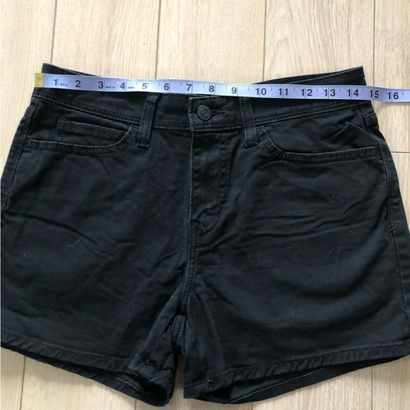 Levi’s Black High Rise Shorts - Picture 3 of 11